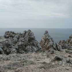 Pointe de Pen Hir, été 2024, photographie couleur numérique, 30 x 30 cm (c) Christopher Lewis